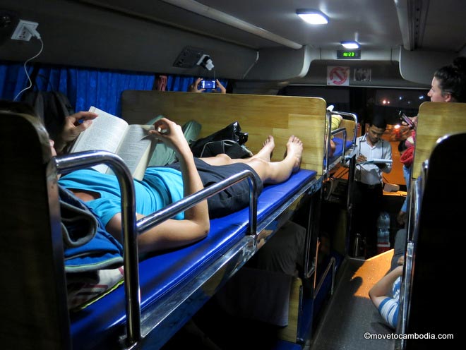 giant-ibis-night-bus